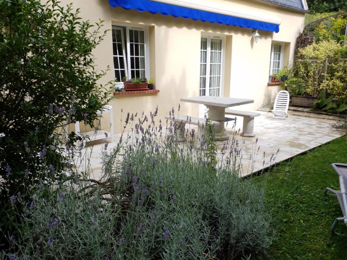 Appartements Et Gite Les Hauts De Sophia Трувил сюр Мер Екстериор снимка